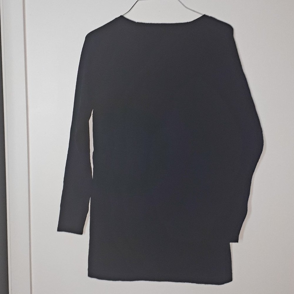 Reitmans sweater - Picture 2 of 5